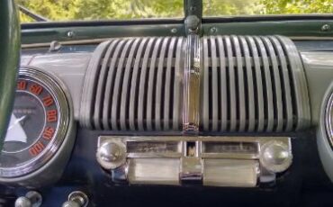 Ford-Super-deluxe-1947-Black-Gray-5