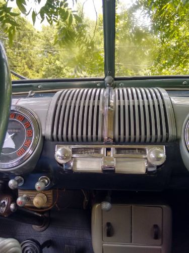 Ford-Super-deluxe-1947-Black-Gray-5