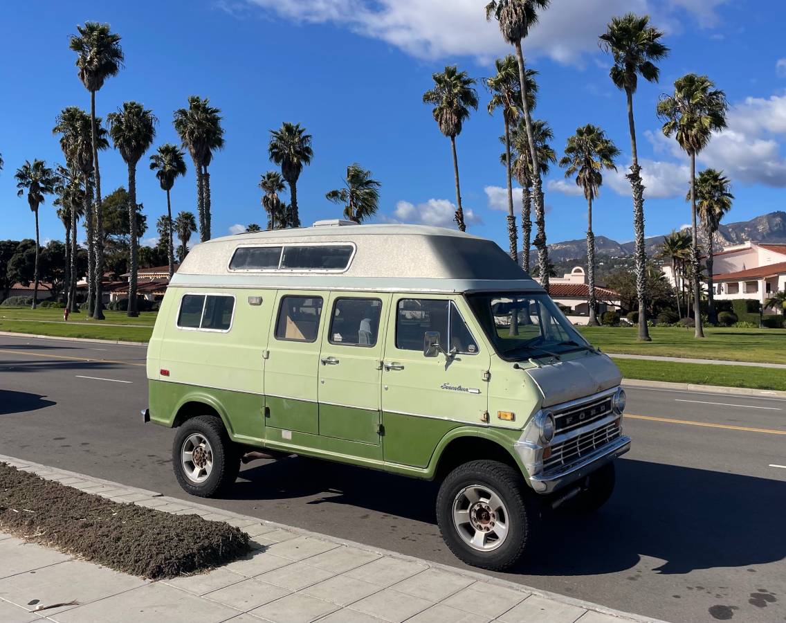 Ford-Supervan-1973-1