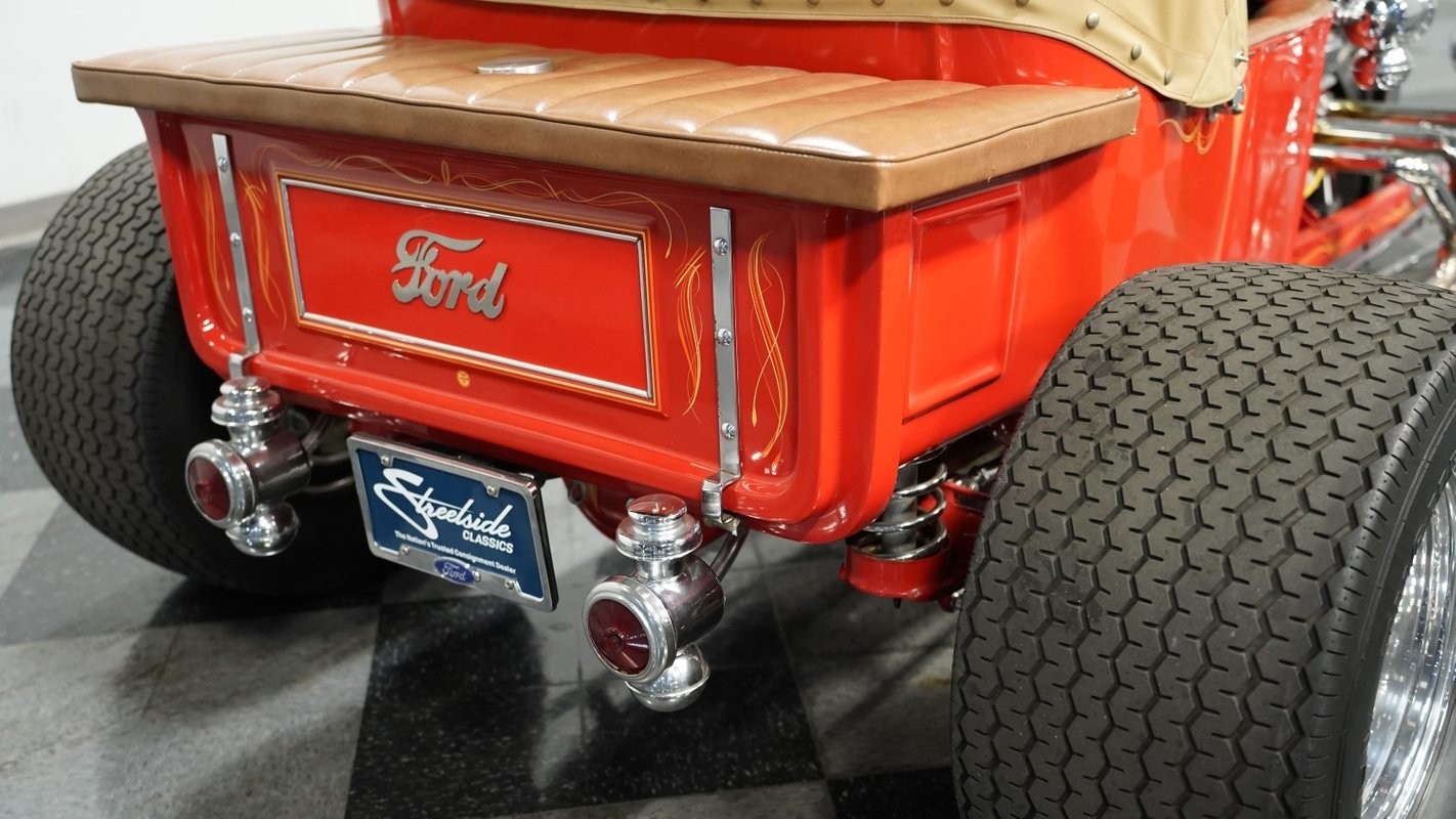 Ford-T-Bucket-1923-Roadster-21