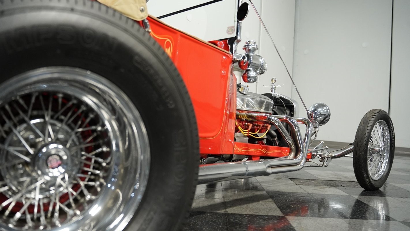 Ford-T-Bucket-1923-Roadster-22