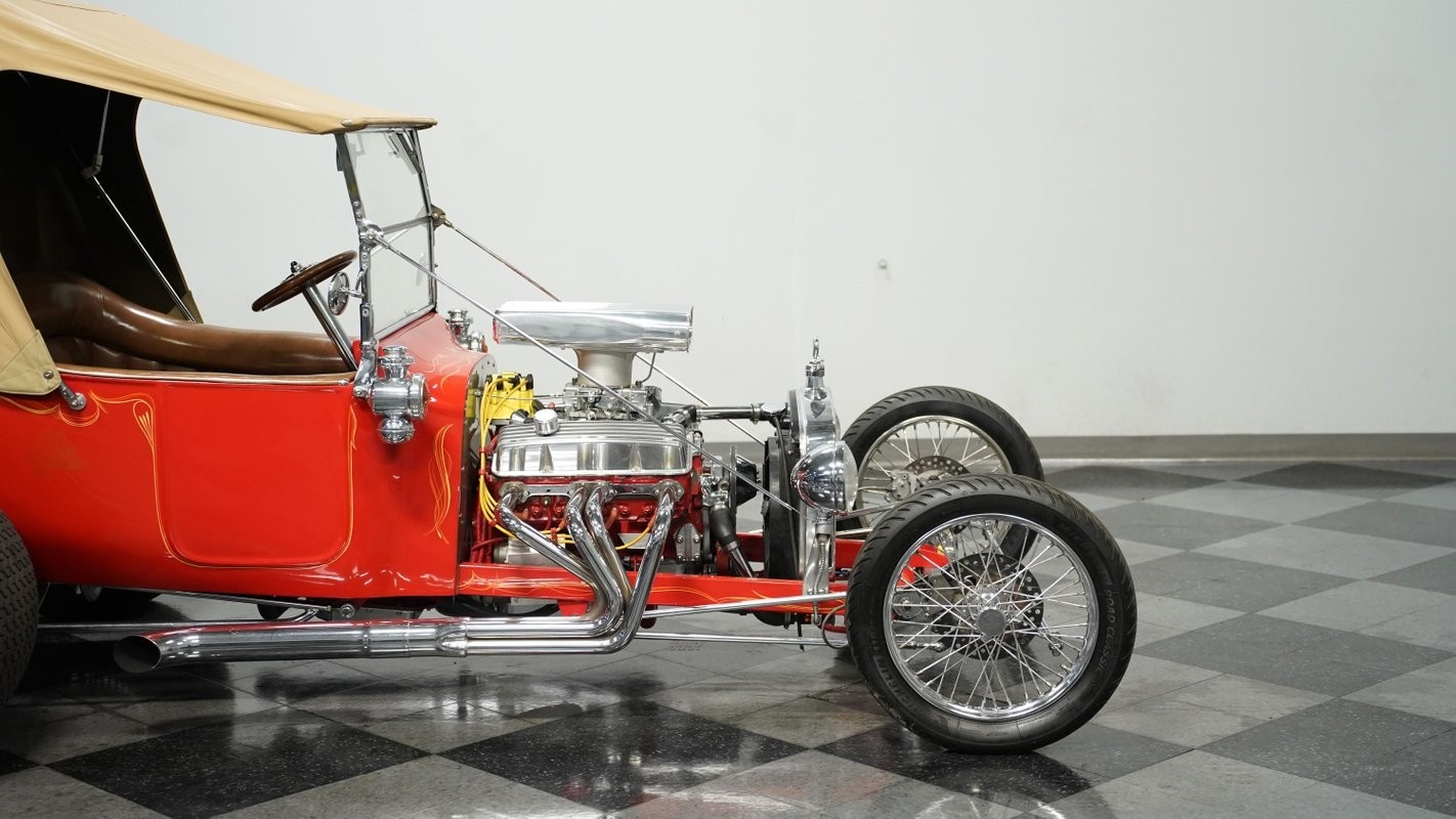 Ford-T-Bucket-1923-Roadster-24