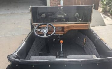 Ford-T-bucket-1923-BlackFlames-1