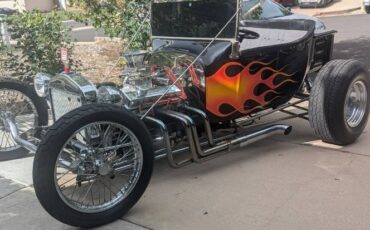 Ford-T-bucket-1923-BlackFlames
