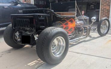 Ford-T-bucket-1923-BlackFlames-4