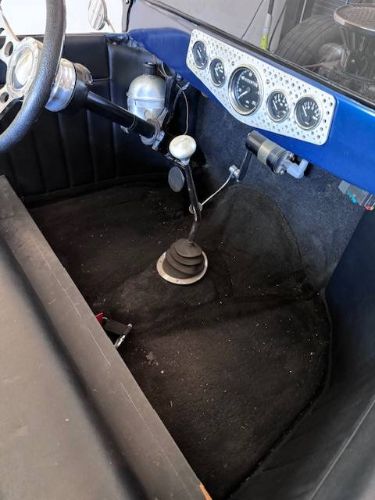 Ford-T-bucket-1923-Blue-18