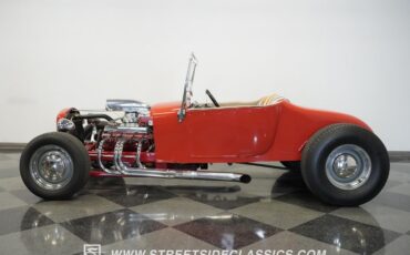 Ford-T-bucket-1927-Red-Tan