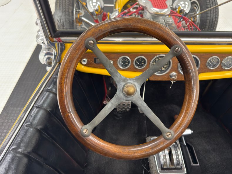 Ford-T-bucket-1982-Yellow-Black-19