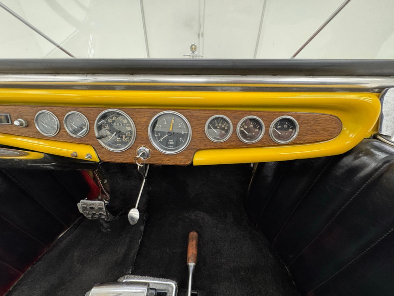 Ford-T-bucket-1982-Yellow-Black-20