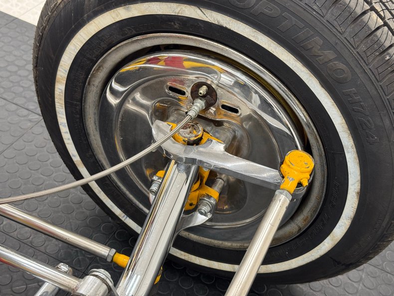 Ford-T-bucket-1982-Yellow-Black-29