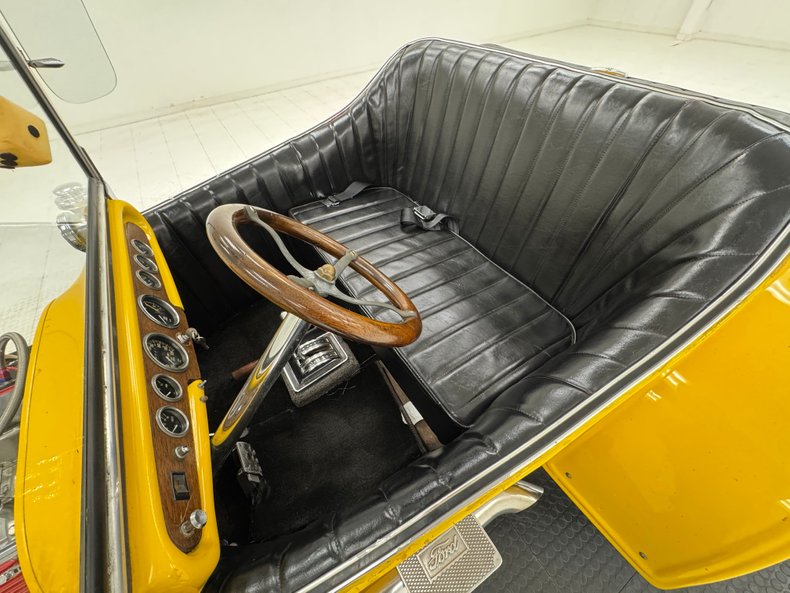 Ford-T-bucket-1982-Yellow-Black-42