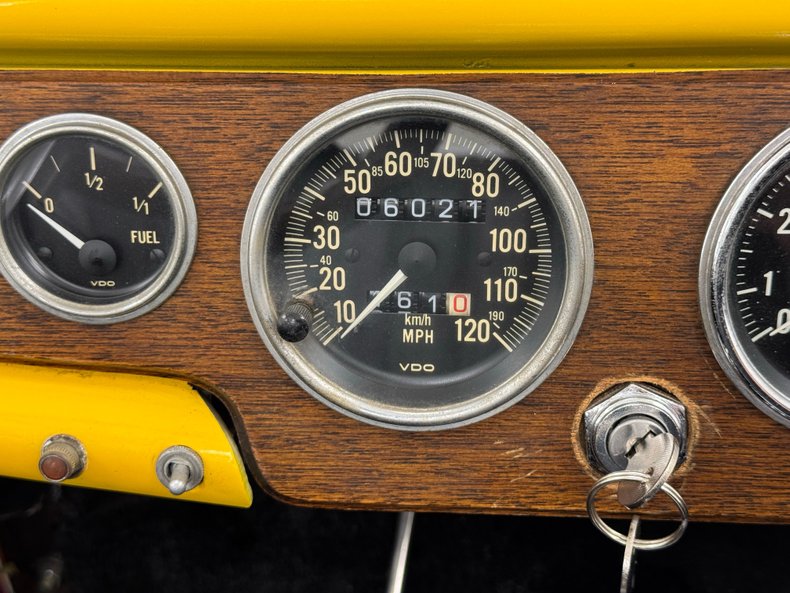 Ford-T-bucket-1982-Yellow-Black-47
