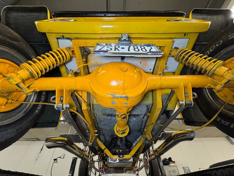Ford-T-bucket-1982-Yellow-Black-6