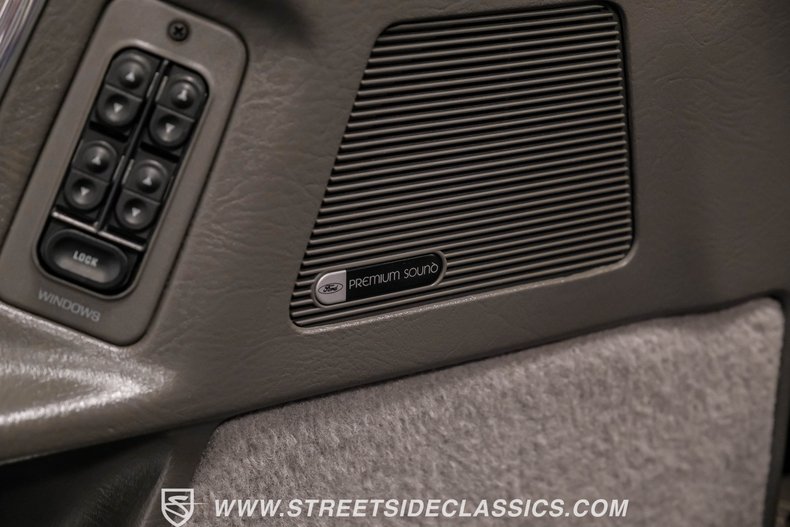 Ford-Taurus-1989-Titanium-Metallic-Titanium-Gray-15