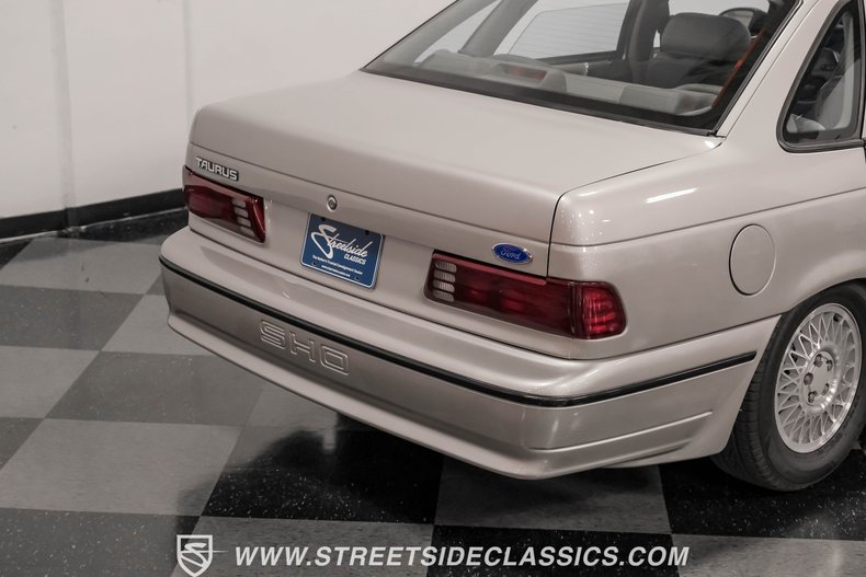 Ford-Taurus-1989-Titanium-Metallic-Titanium-Gray-27