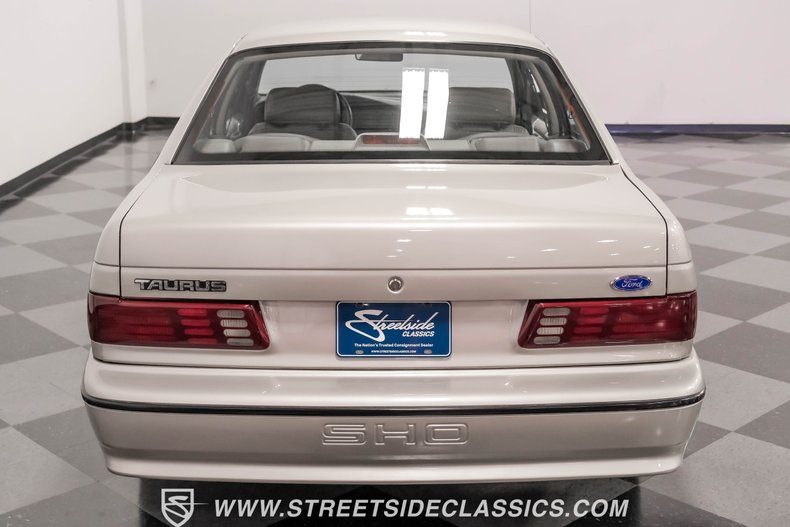 Ford-Taurus-1989-Titanium-Metallic-Titanium-Gray-33