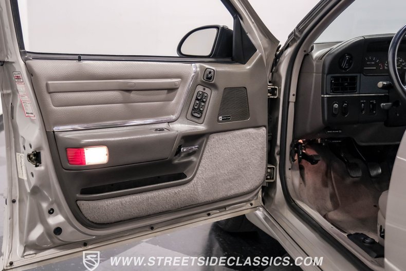 Ford-Taurus-1989-Titanium-Metallic-Titanium-Gray-43
