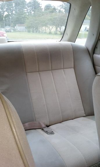 Ford-Tempo-1986-Beige-Tan-3
