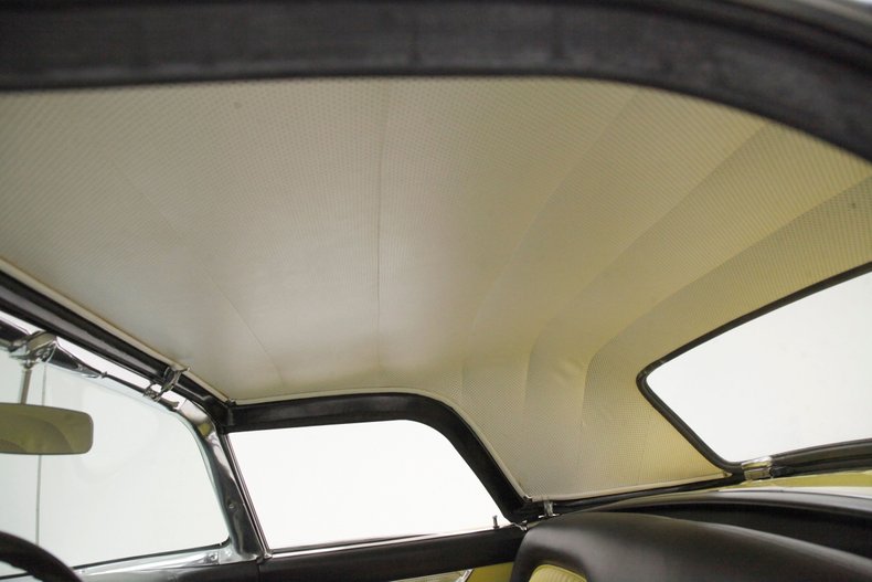 Ford-Thunderbird-1955-Goldenrod-Yellow-Black-33