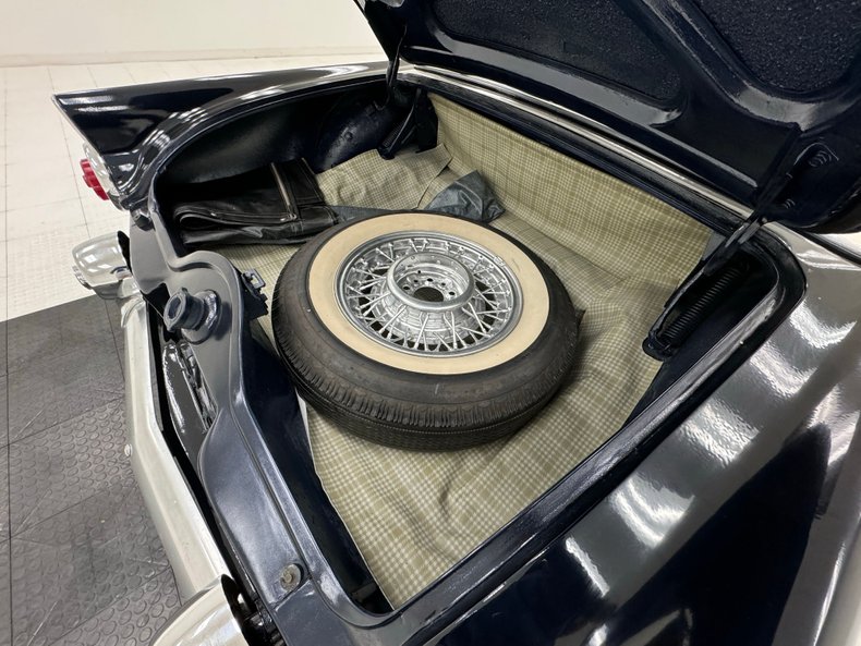 Ford-Thunderbird-1955-Midnight-Blue-Metall-Black-42