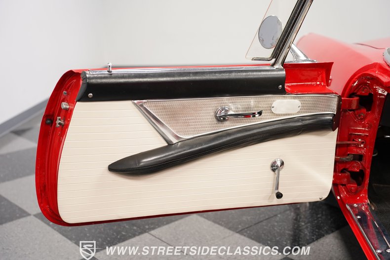 Ford-Thunderbird-1955-Red-Black-44