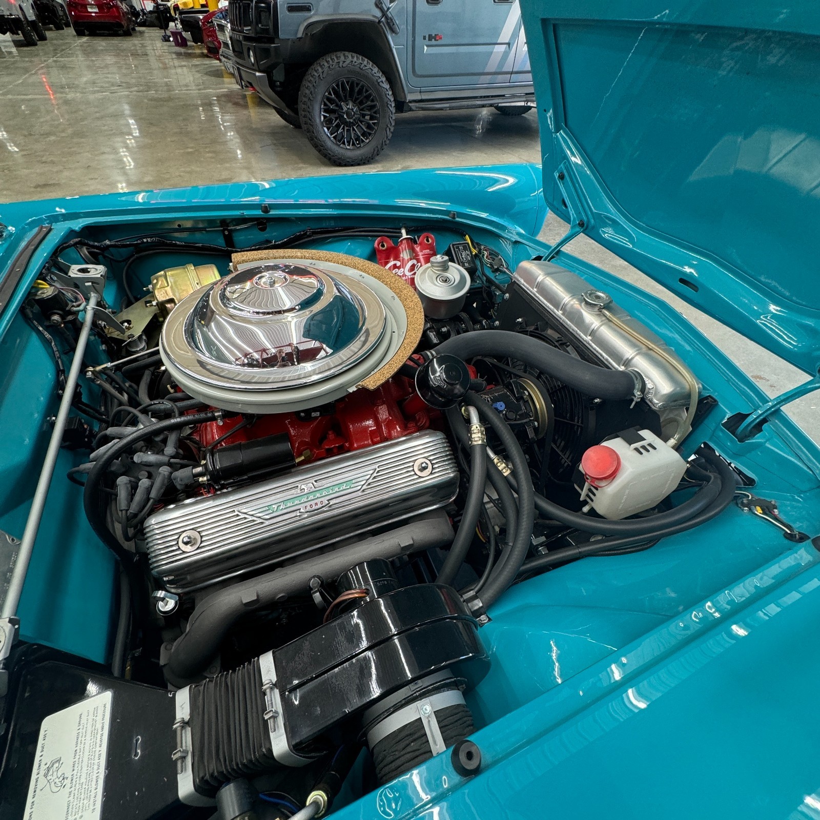 Ford-Thunderbird-1956-17