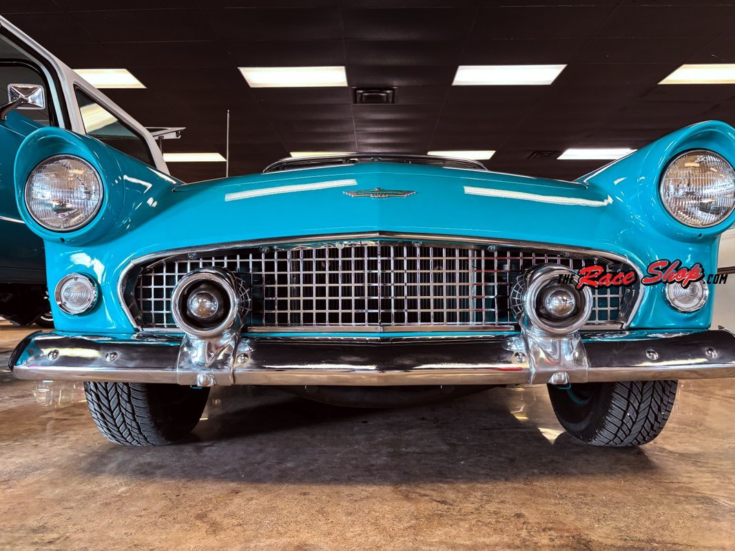 Ford-Thunderbird-1956-18