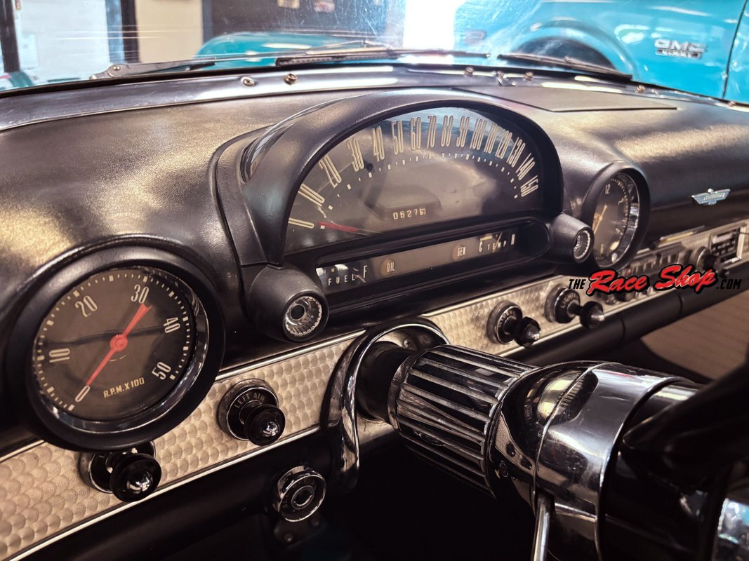 Ford-Thunderbird-1956-20