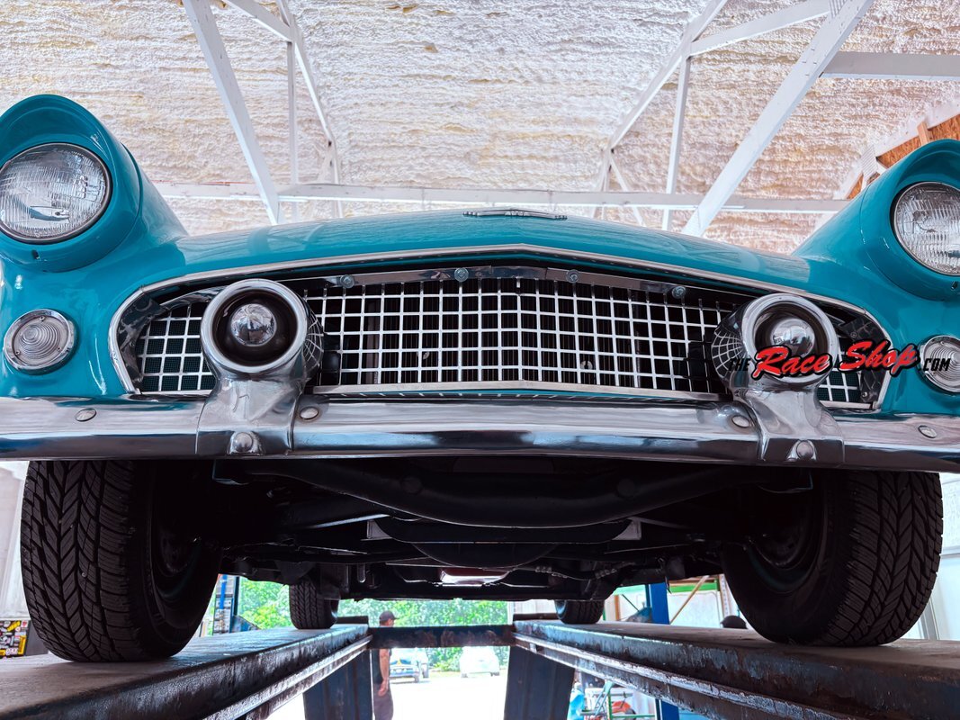 Ford-Thunderbird-1956-36