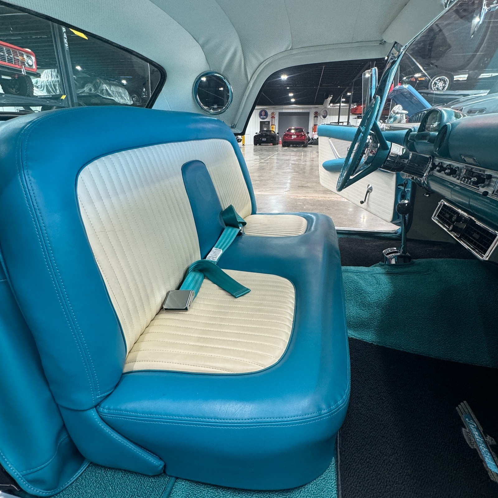 Ford-Thunderbird-1956-5