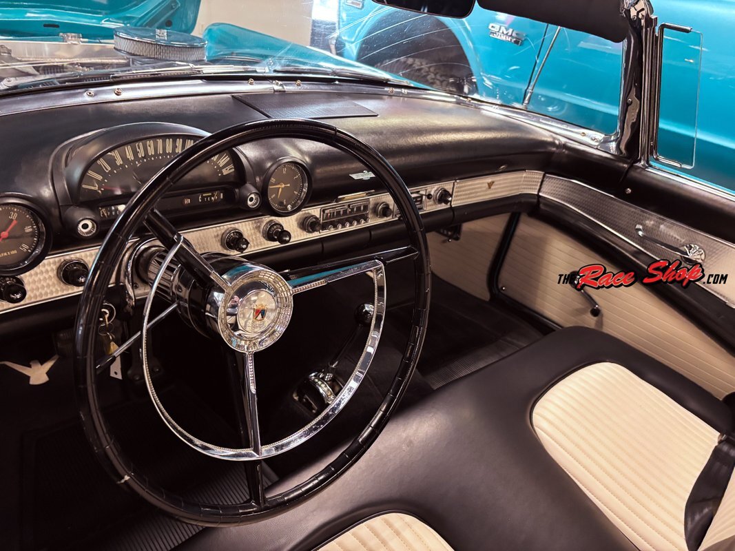 Ford-Thunderbird-1956-6