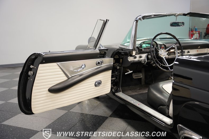 Ford-Thunderbird-1956-Black-Black-39