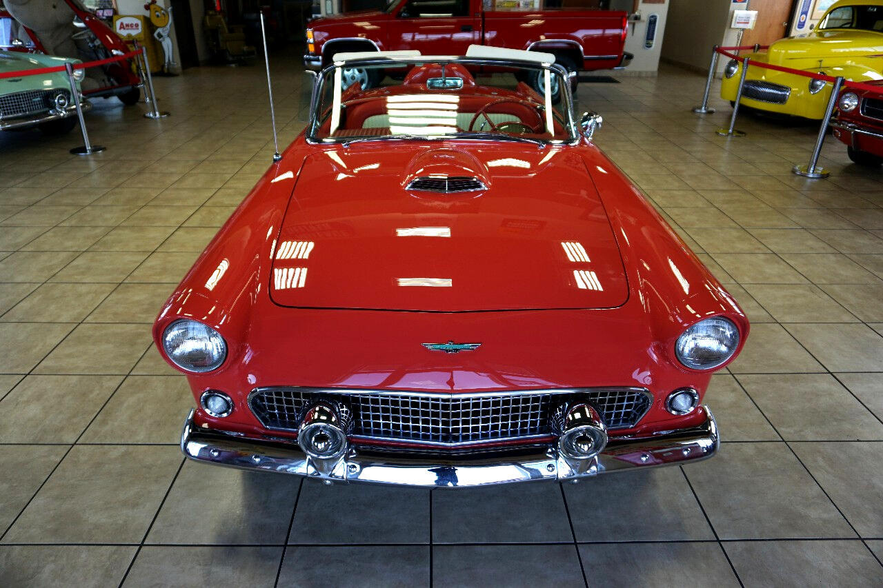 Ford-Thunderbird-1956-Classic-Car-12