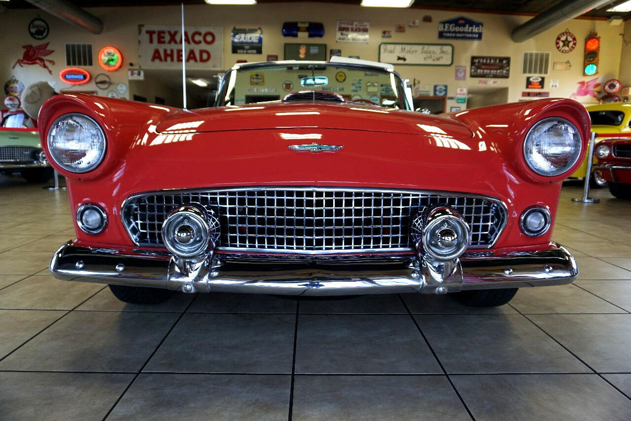 Ford-Thunderbird-1956-Classic-Car-14
