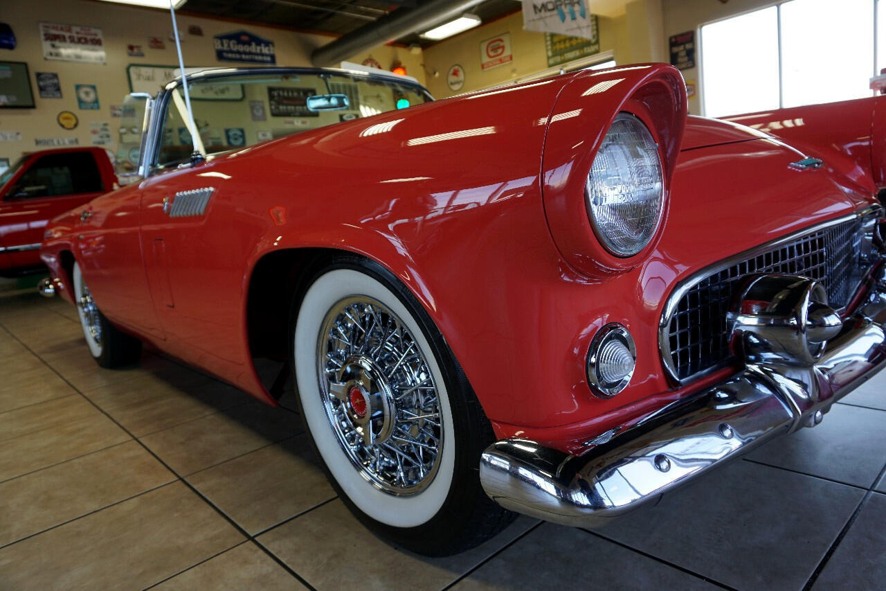 Ford-Thunderbird-1956-Classic-Car-15