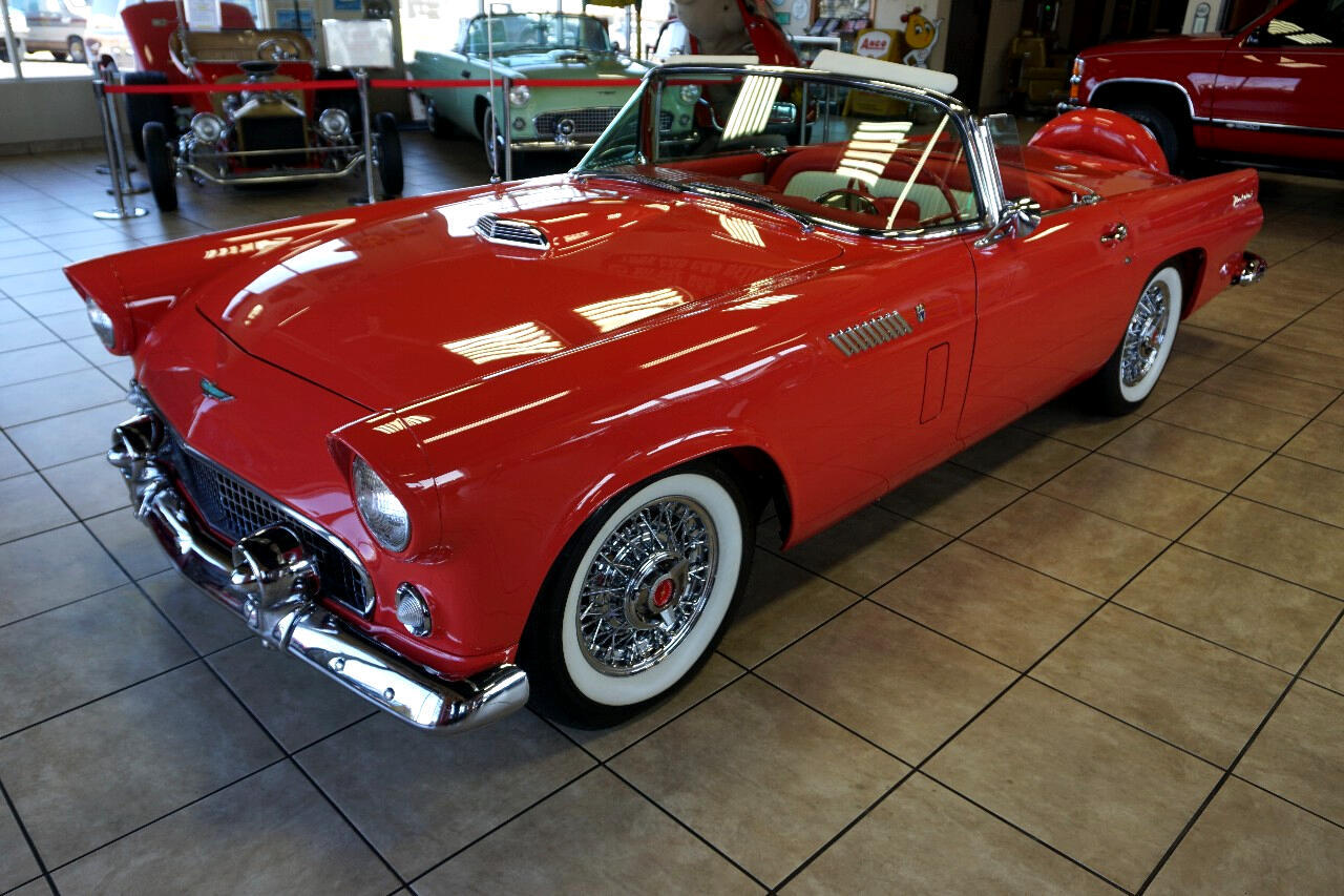 Ford-Thunderbird-1956-Classic-Car-2