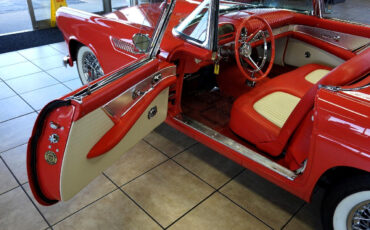 Ford-Thunderbird-1956-Classic-Car-25
