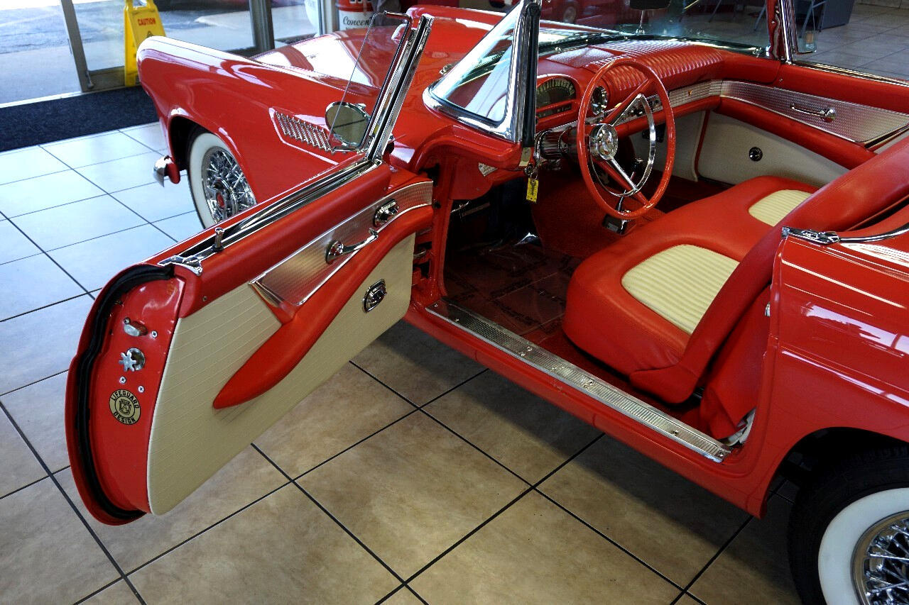 Ford-Thunderbird-1956-Classic-Car-25