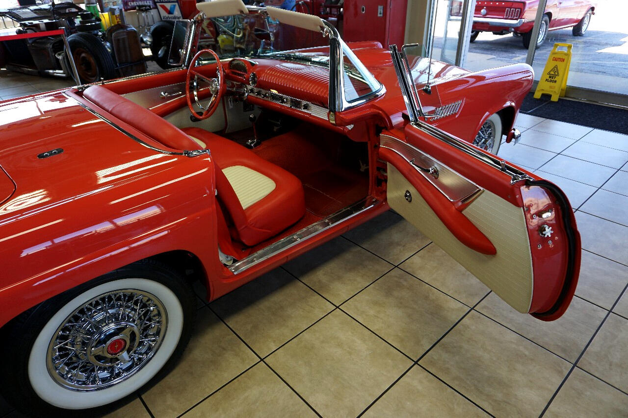 Ford-Thunderbird-1956-Classic-Car-27