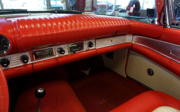 Ford-Thunderbird-1956-Classic-Car-30
