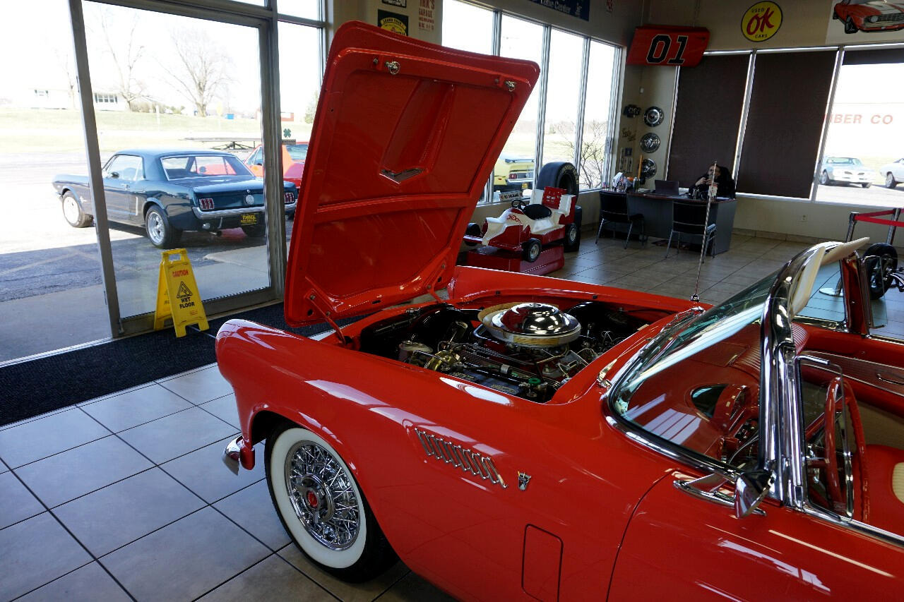 Ford-Thunderbird-1956-Classic-Car-31