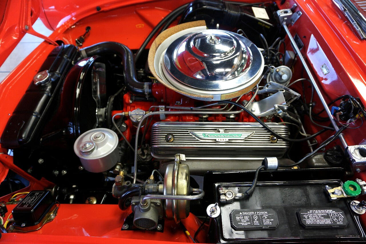 Ford-Thunderbird-1956-Classic-Car-32