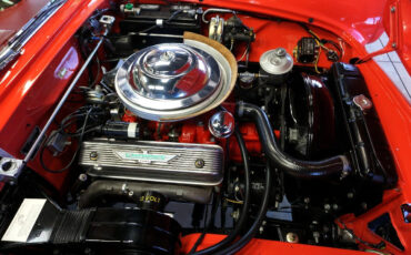 Ford-Thunderbird-1956-Classic-Car-33
