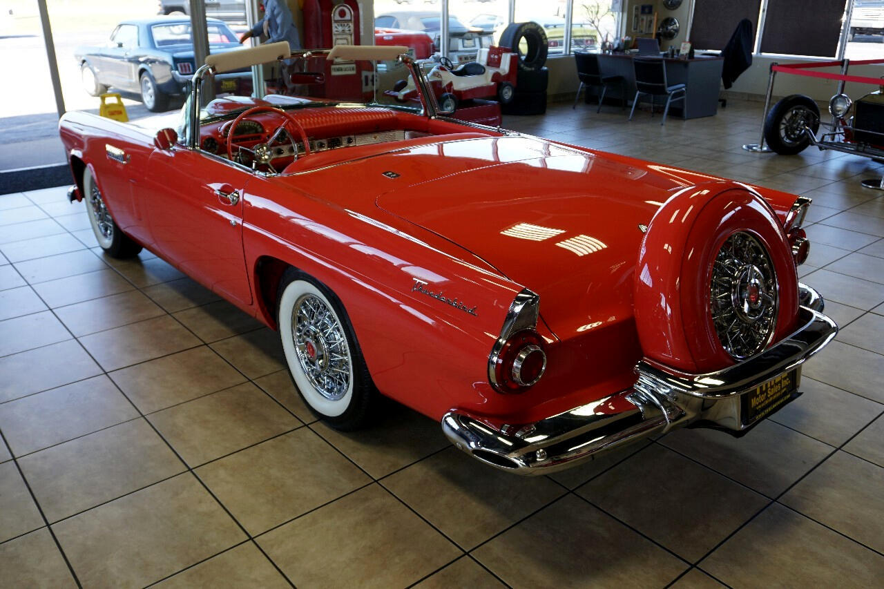 Ford-Thunderbird-1956-Classic-Car-5