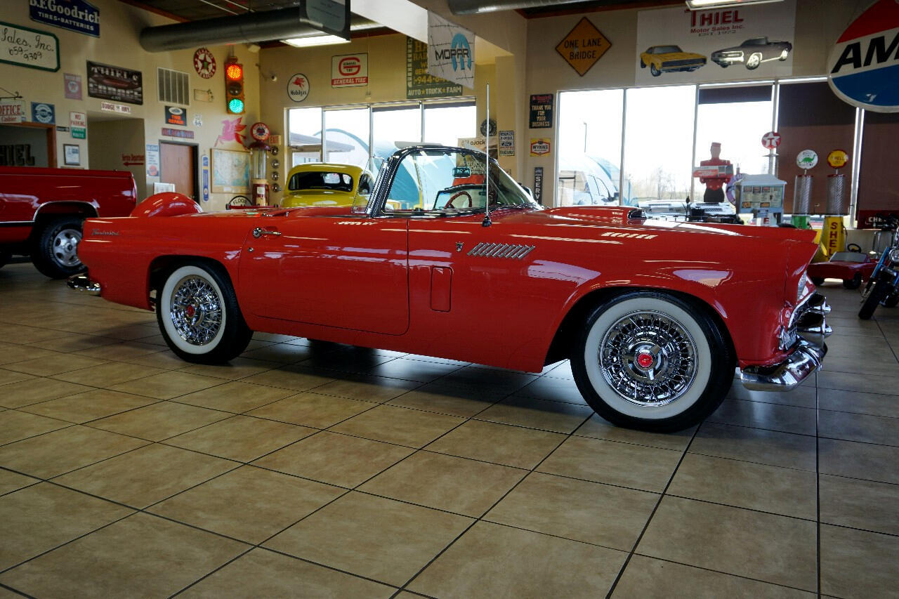 Ford-Thunderbird-1956-Classic-Car-9