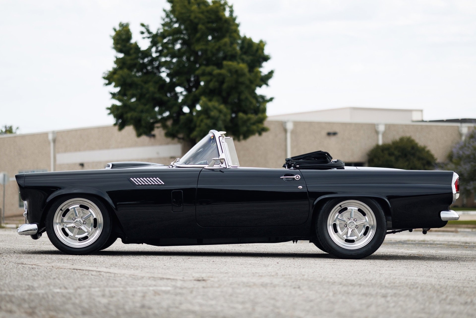Ford-Thunderbird-1956-Convertible-19