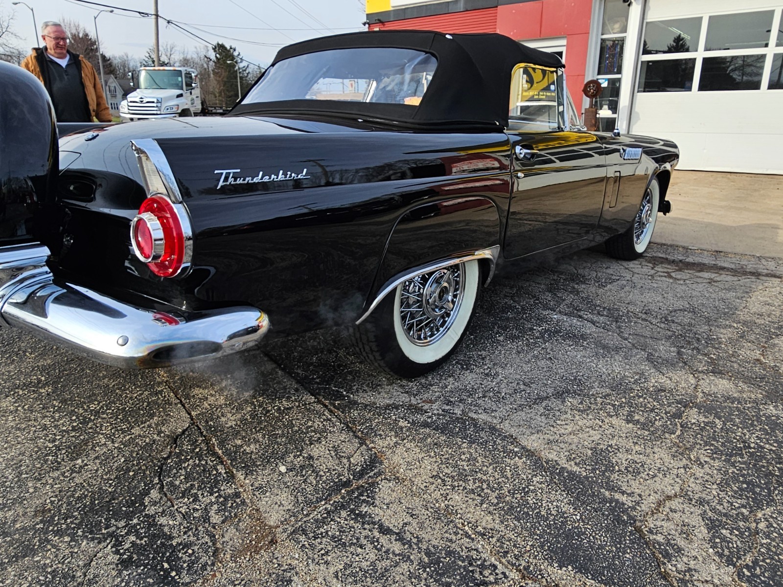 Ford-Thunderbird-1956-Convertible-6
