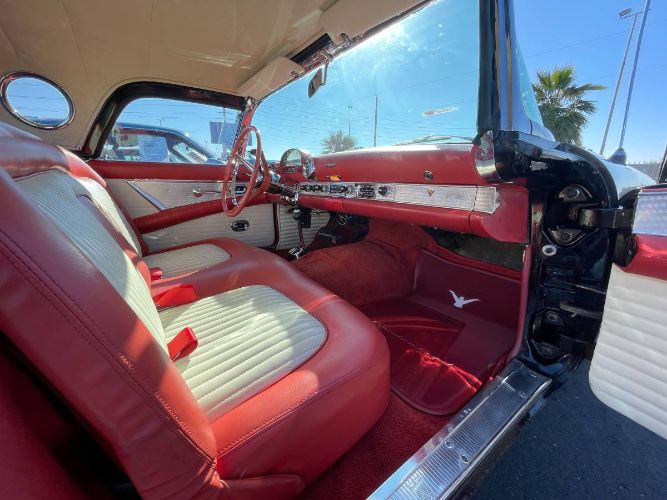 Ford-Thunderbird-1956-Raven-Black-RedWhite-10