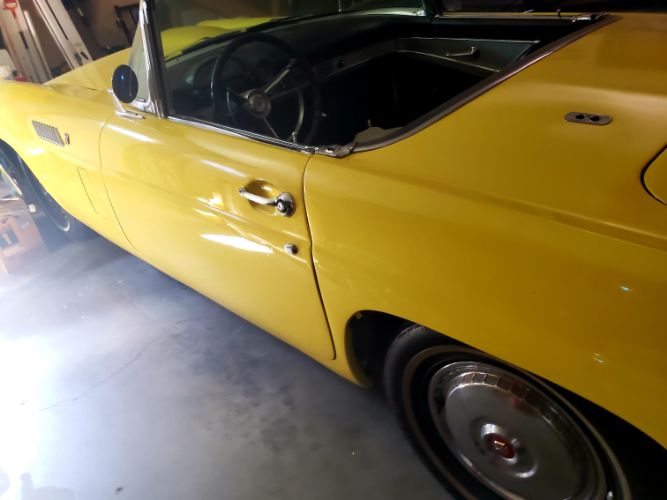 Ford-Thunderbird-1956-YellowBlack-Top-Black-5