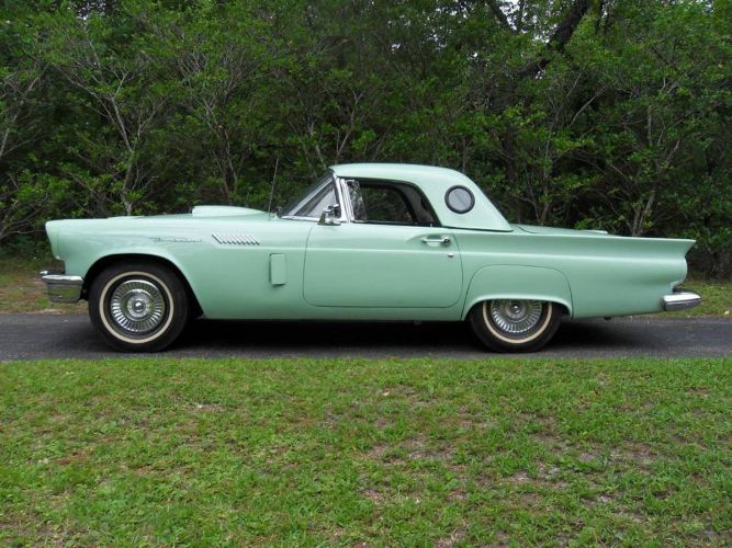 Ford-Thunderbird-1957-3